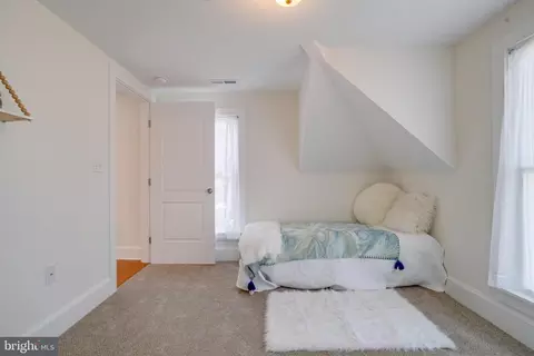 Bedroom - 201 Wrights Ave, Hurlock, MD 21643 photo 6 of 9