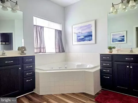 Bath - 417 Osprey Cir, Cambridge, MD 21613 photo 1 of 4