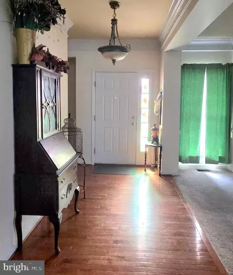 Entry Way - 417 Osprey Cir, Cambridge, MD 21613 photo 1 of 4