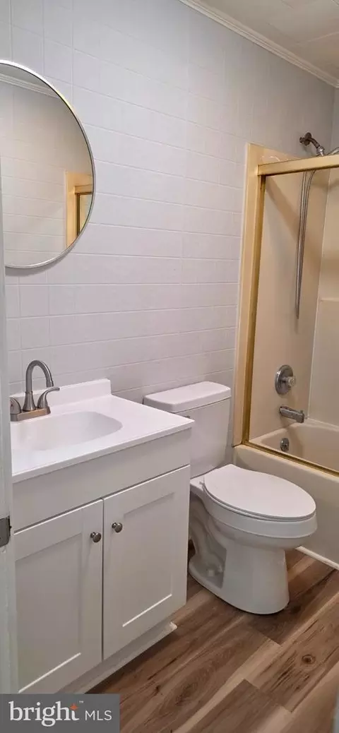 Bath - 429 Camper St, Cambridge, MD 21613 photo 1 of 2