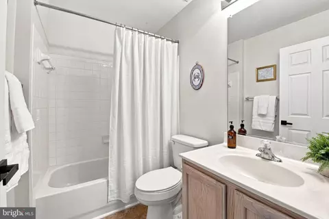 Bath - 120 Miles Cir, Hurlock, MD 21643 photo 3 of 4
