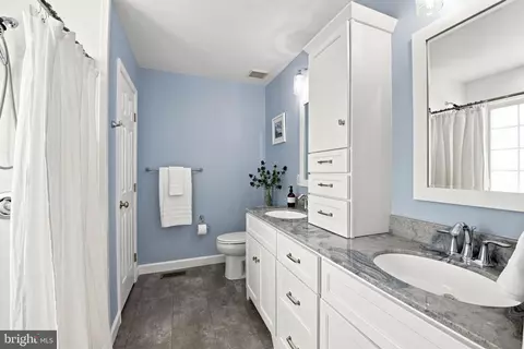 Bath - 120 Miles Cir, Hurlock, MD 21643 photo 1 of 4