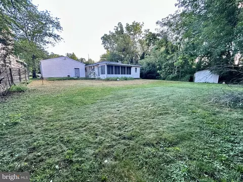 Exterior - 409 Delaware Ave, Hurlock, MD 21643 photo 2 of 4