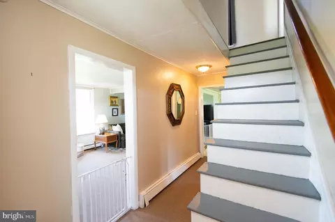 Entry Way - 885 Hudson Rd, Cambridge, MD 21613 photo 3 of 5