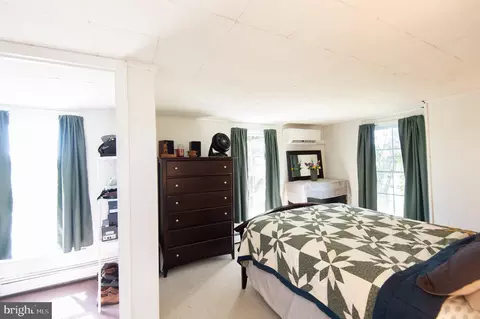 Bedroom - 885 Hudson Rd, Cambridge, MD 21613 photo 2 of 11
