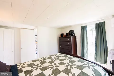 Bedroom - 885 Hudson Rd, Cambridge, MD 21613 photo 4 of 11