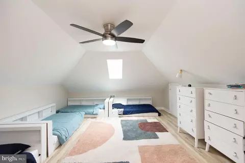Bedroom - 1001 Wagner Point Rd, Cambridge, MD 21613 photo 10 of 19