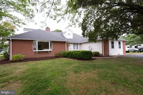 Exterior - 1001 Wagner Point Rd, Cambridge, MD 21613 photo 14 of 16