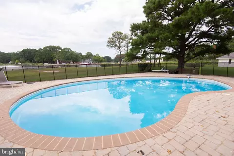Exterior - 1001 Wagner Point Rd, Cambridge, MD 21613 photo 11 of 16