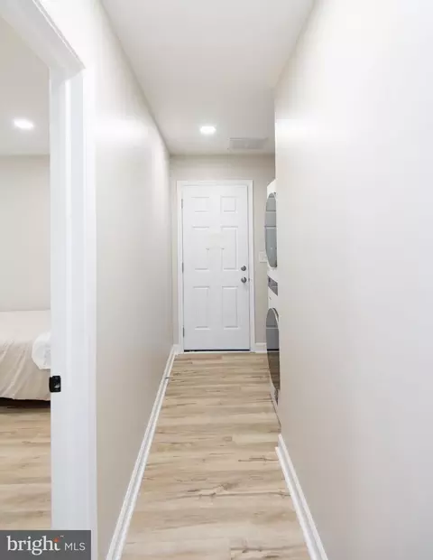 Entry Way - 1001 Wagner Point Rd, Cambridge, MD 21613 photo 9 of 16