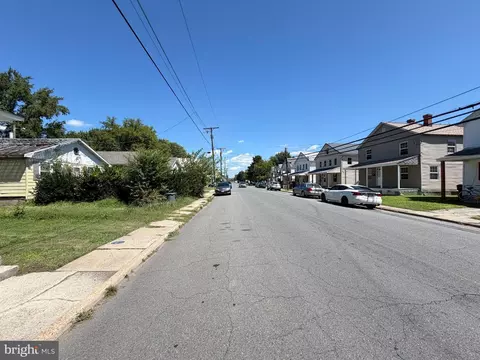 View/Area - 703 High St, Cambridge, MD 21613 photo 1 of 1
