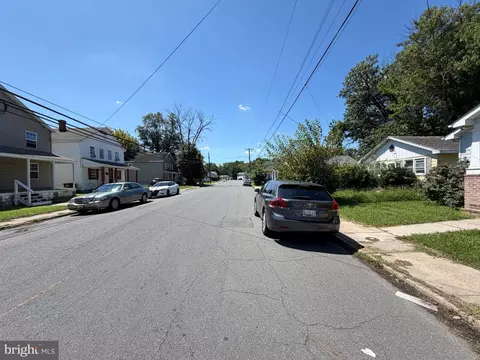 Exterior - 703 High St, Cambridge, MD 21613 photo 5 of 5