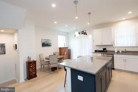 Entry Way - 334 Shipyard Dr, Cambridge, MD 21613 photo 4 of 16