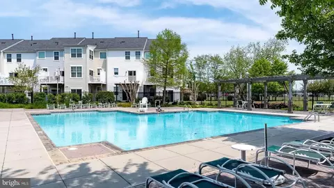 Exterior - 334 Shipyard Dr, Cambridge, MD 21613 photo 11 of 12