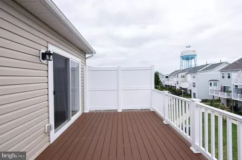 Exterior - 334 Shipyard Dr, Cambridge, MD 21613 photo 6 of 12