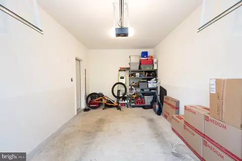 Entry Way - 334 Shipyard Dr, Cambridge, MD 21613 photo 16 of 16