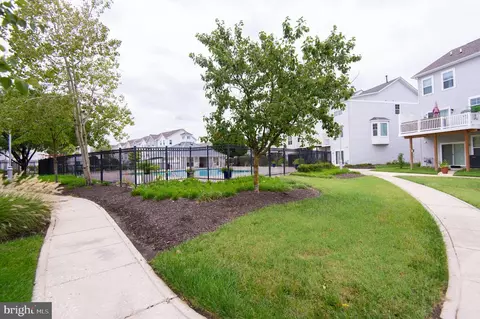 Exterior - 334 Shipyard Dr, Cambridge, MD 21613 photo 9 of 12