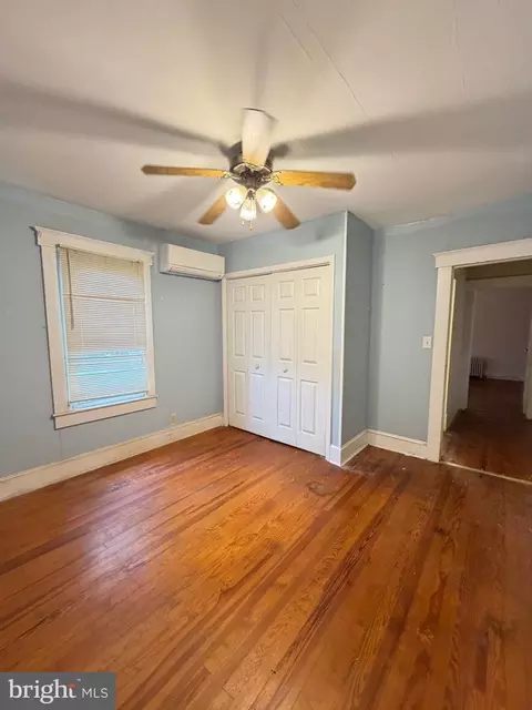 Bedroom - 207 Killarney Rd, Cambridge, MD 21613 photo 2 of 3