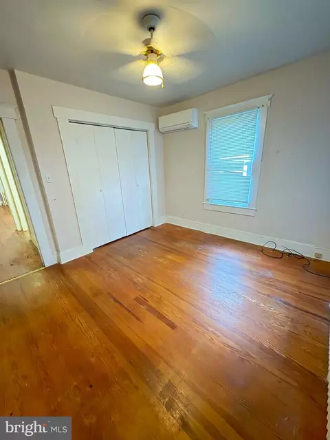 Bedroom - 207 Killarney Rd, Cambridge, MD 21613 photo 3 of 3