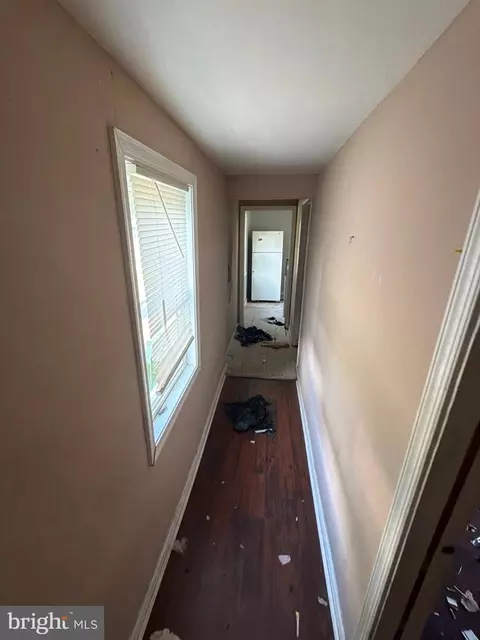 Entry Way - 526 Pine St, Cambridge, MD 21613 photo 12 of 17