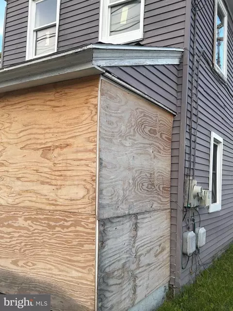 Exterior - 526 Pine St, Cambridge, MD 21613 photo 3 of 6
