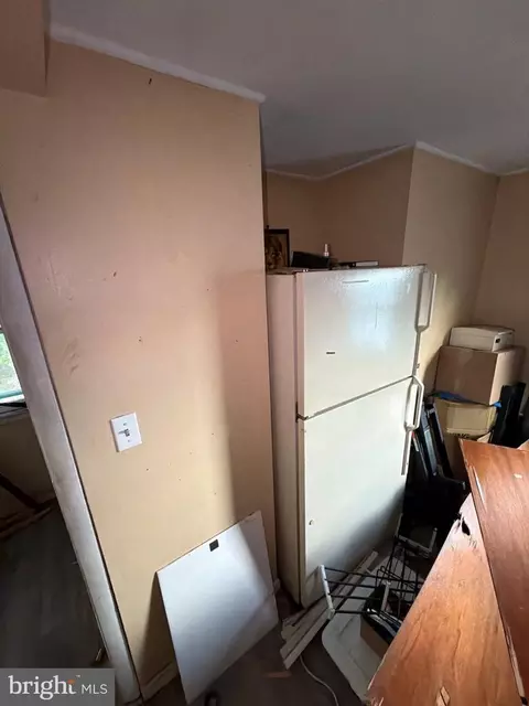 Entry Way - 526 Pine St, Cambridge, MD 21613 photo 3 of 17