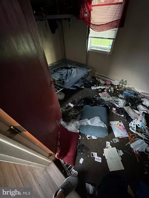 Entry Way - 526 Pine St, Cambridge, MD 21613 photo 5 of 17