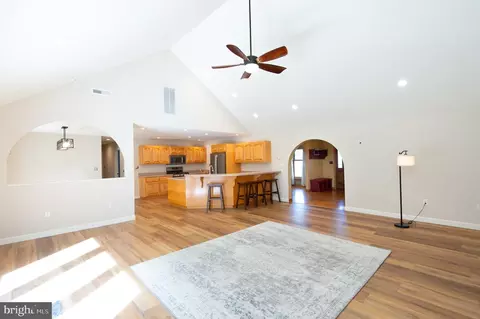 Living - 1507 Deep Water Rd, Woolford, MD 21677 photo 3 of 4