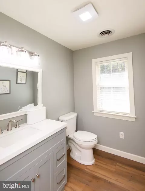 Bath - 1507 Deep Water Rd, Woolford, MD 21677 photo 3 of 3