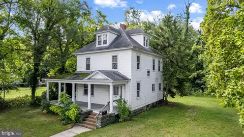 Exterior - 1308 Glasgow St, Cambridge, MD 21613 photo 2 of 3