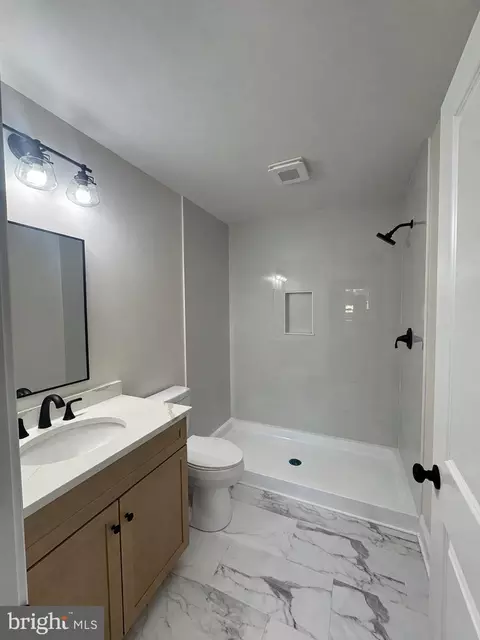 Bath - 118 Willow Dr, Hurlock, MD 21643 photo 1 of 5