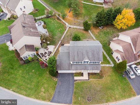 1009 Bexhill Dr, Frederick, MD 21702 photo 4