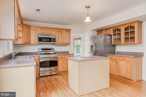 1009 Bexhill Dr, Frederick, MD 21702 photo 9