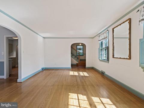 195 Upper College Ter, Frederick, MD 21701 photo 3