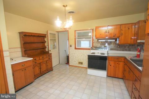 321 Willow Ave, Frederick, MD 21701 photo 4