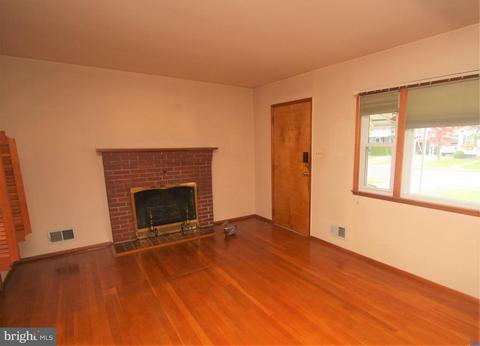321 Willow Ave, Frederick, MD 21701 photo 2