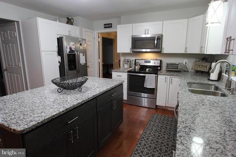 1009 Lindfield Dr, Frederick, MD 21702 photo 5