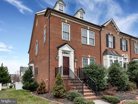 9422 Dunraven St, Frederick, MD 21704 photo 1