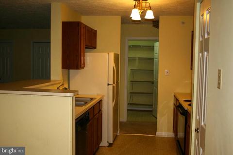 5670 Wade Ct #B, Frederick, MD 21703 photo 4