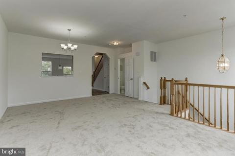 159 Fieldstone Ct, Frederick, MD 21702 photo 3