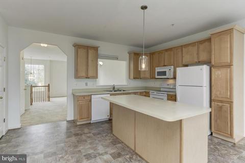 159 Fieldstone Ct, Frederick, MD 21702 photo 5