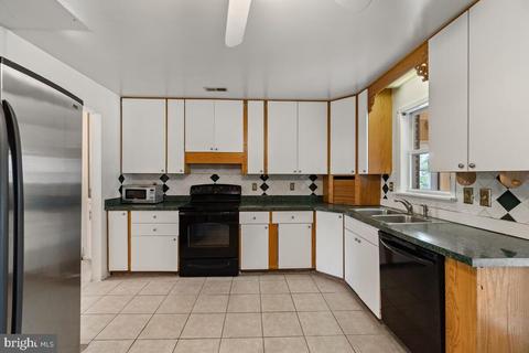 915 Seminole Rd, Frederick, MD 21701 photo 9