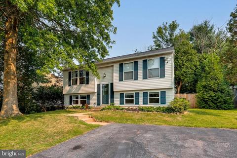 1319 Danberry Dr, Frederick, MD 21703 photo 2
