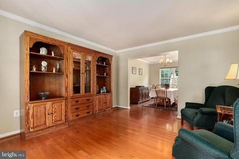 2205 W Greenleaf Dr, Frederick, MD 21702 photo 6