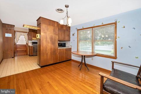 706 Midway Dr, Frederick, MD 21701 photo 8