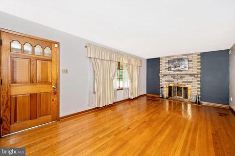 706 Midway Dr, Frederick, MD 21701 photo 5