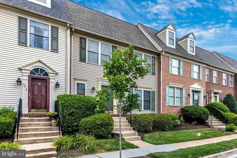 2220 Lamp Post Ln, Frederick, MD 21701 photo 2