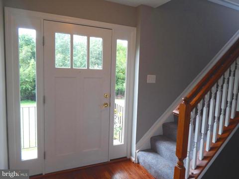 5248 Earles Ct, Frederick, MD 21703 photo 2