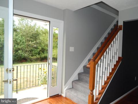 5248 Earles Ct, Frederick, MD 21703 photo 3