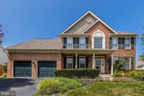 5002 Saint Simon Ct, Frederick, MD 21703 photo 1